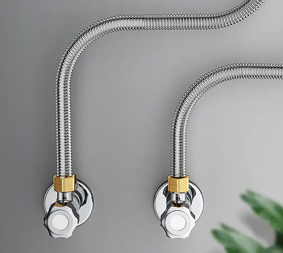 Metallslange og kompensator